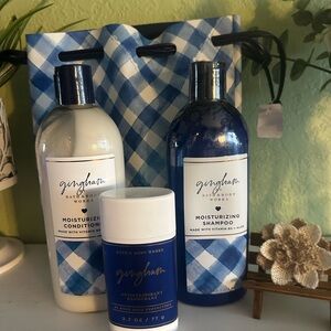 FREE TOTE ❤️❤️ WITH NEW GINGHAM BLUE SHAMPOO, CONDITIONER & DEODORANT